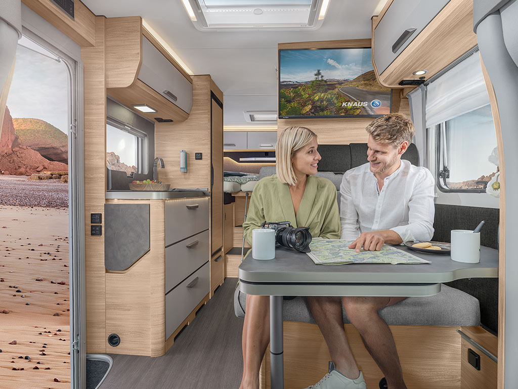 Wohnmobile, Camper Vans und Wohnwagen für Ihren Urlaub